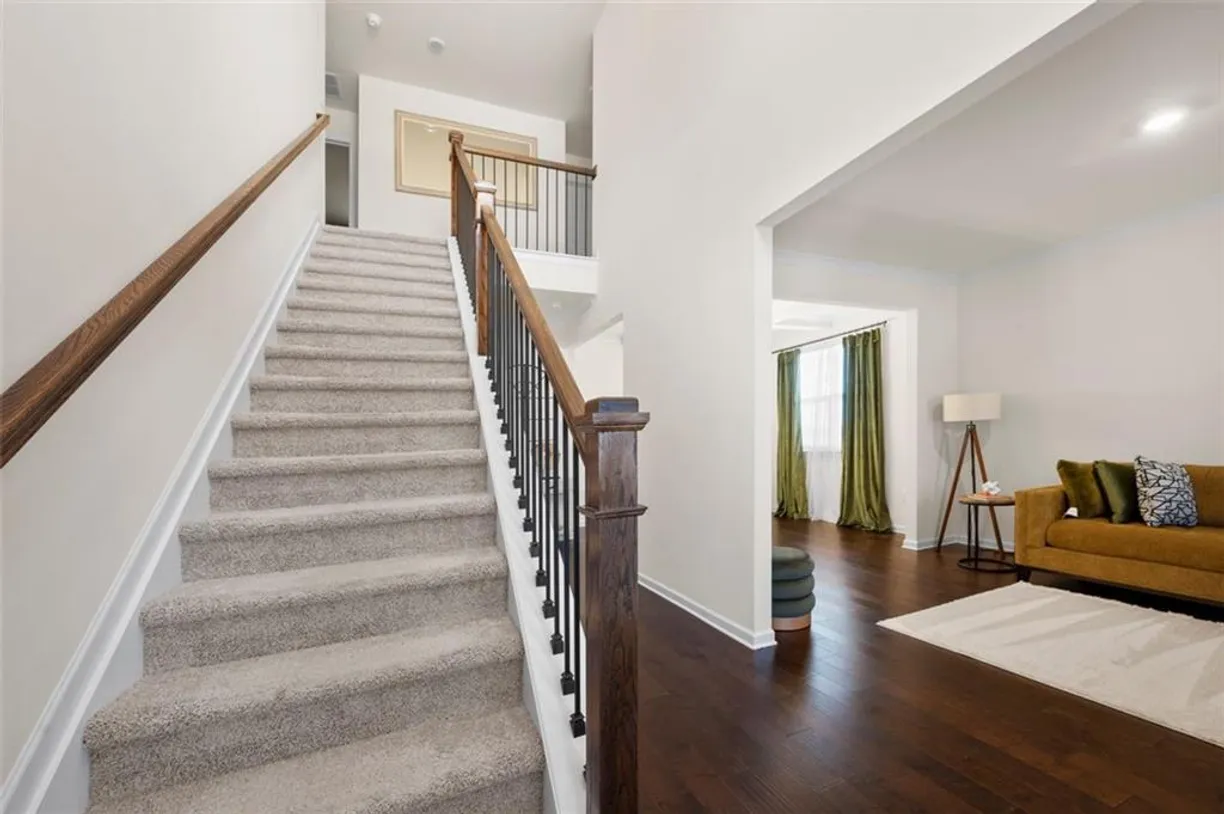 Savannah Real Estate | View 2880 RIDGE MANOR Drive | Listing