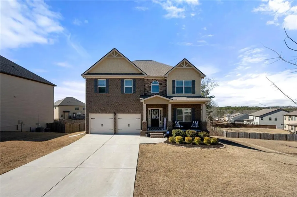 Savannah Real Estate | View 2880 RIDGE MANOR Drive | 4 Beds, 2 Baths