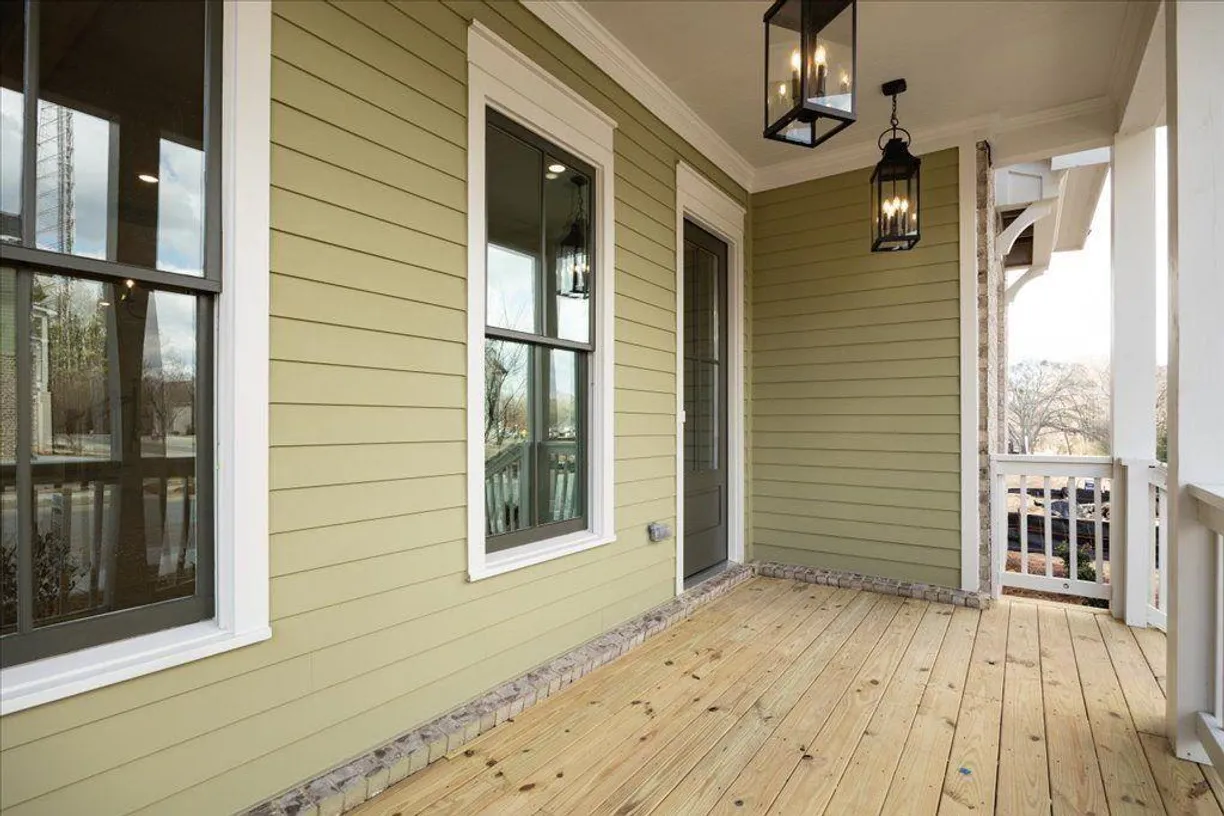 Savannah Real Estate | View 2035 Village Walk | Listing