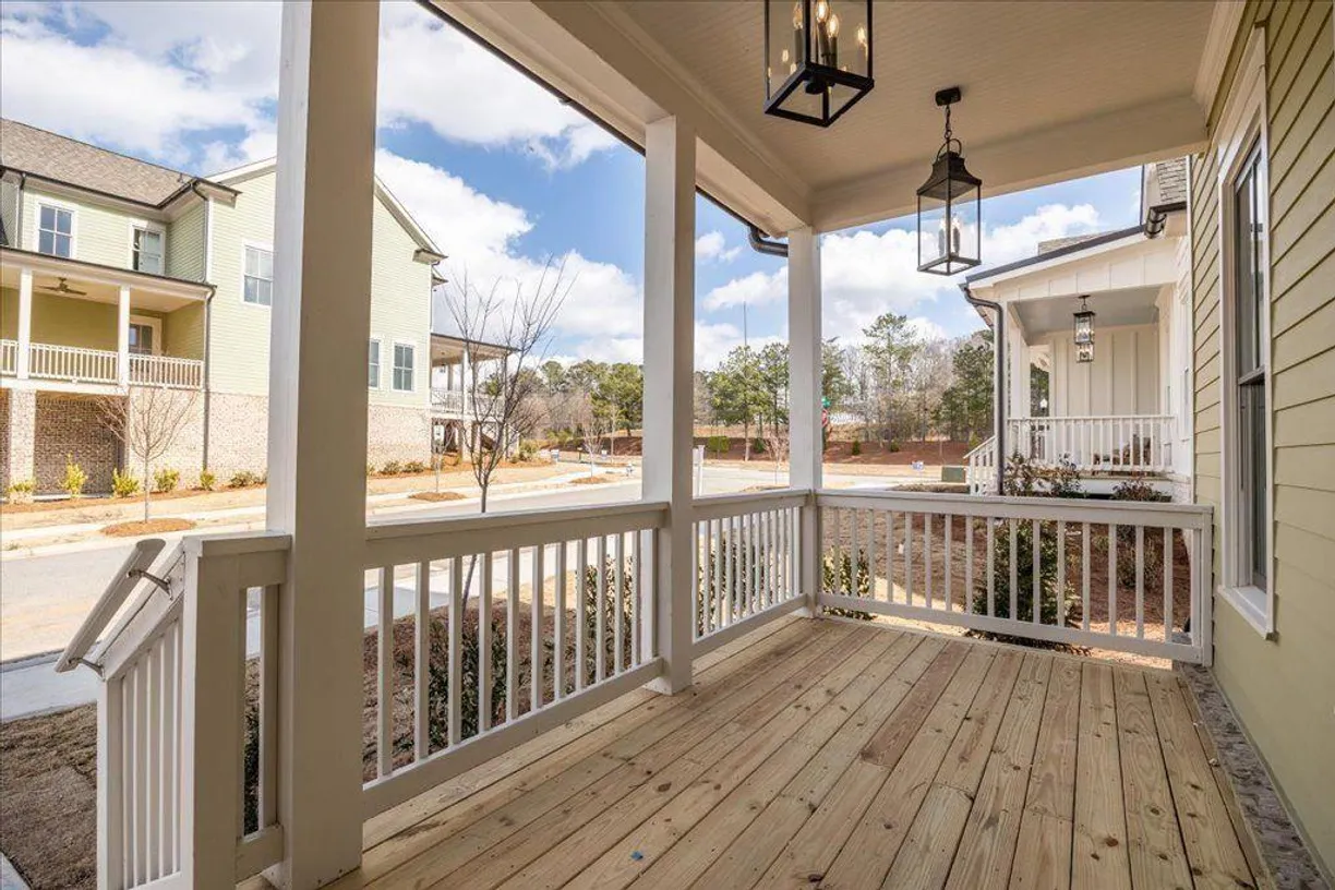 Savannah Real Estate | View 2035 Village Walk | Listing