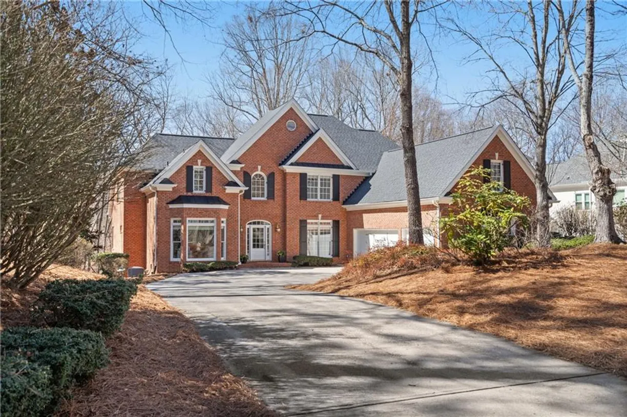 Savannah Real Estate | View 760 Valley Summit Drive | 5 Beds, 4 Baths
