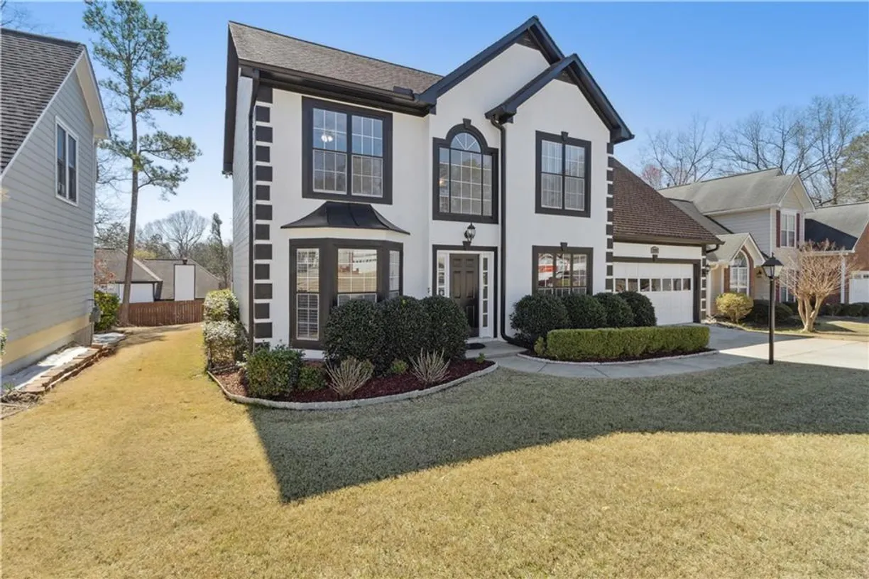 Savannah Real Estate | View 2882 Manor Glen Lane | Listing