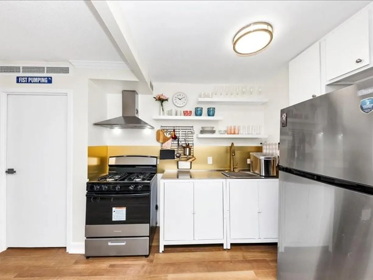 Savannah Real Estate | View 2285 Peachtree Road, 803 | Listing