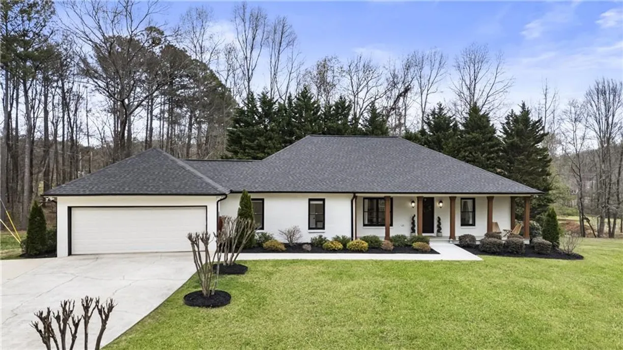 Savannah Real Estate | View 7827 Midway Road | 4 Beds, 3 Baths