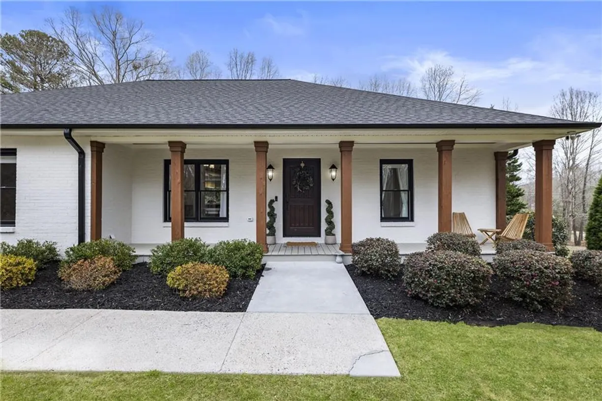 Savannah Real Estate | View 7827 Midway Road | Listing