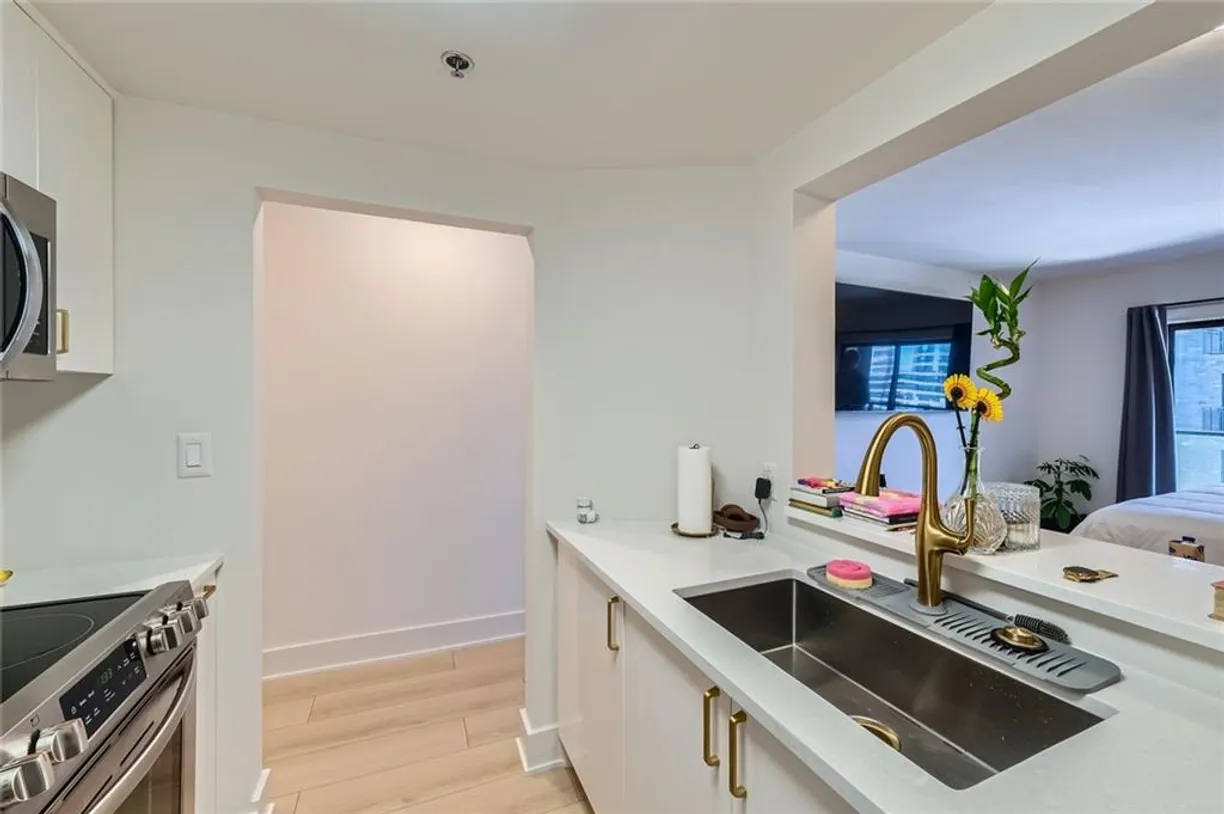 Savannah Real Estate | View 1280 W Peachtree Street, 2601 | Listing