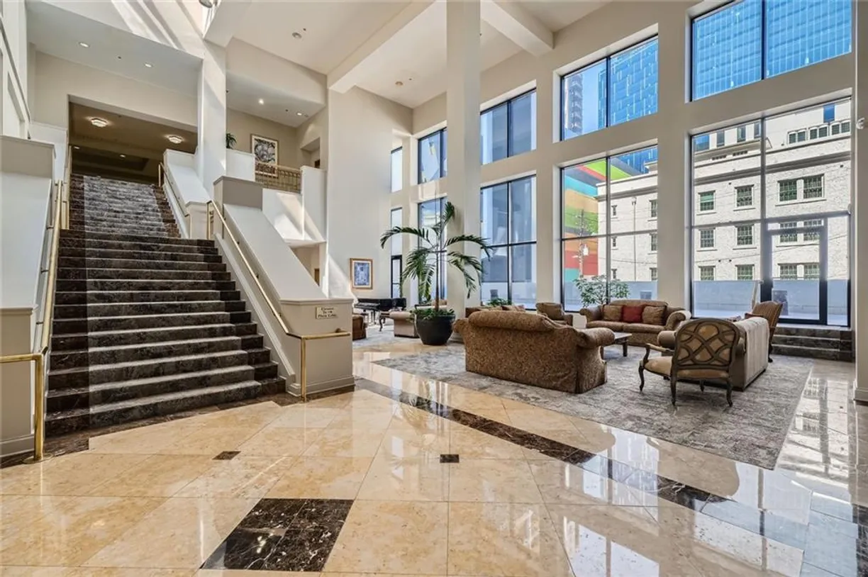 Savannah Real Estate | View 1280 W Peachtree Street, 2601 | 1 Bed, 1 Bath