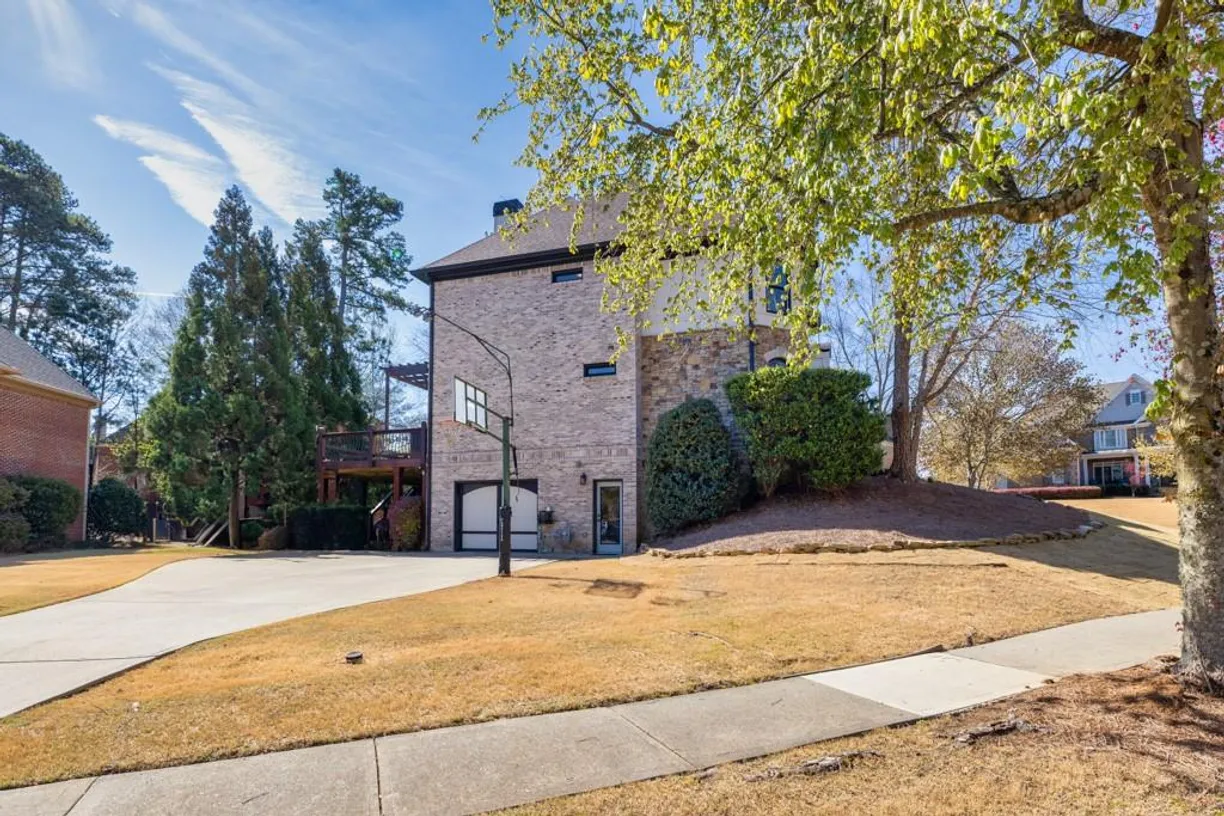 Savannah Real Estate | View 3491 Falls Branch Court | Listing