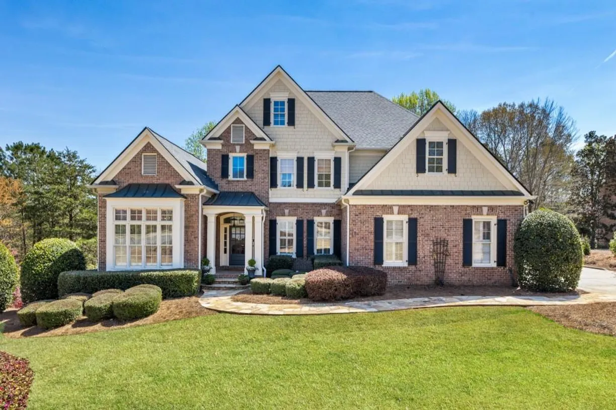 Savannah Real Estate | View 305 Inman Place | 5 Beds, 5 Baths