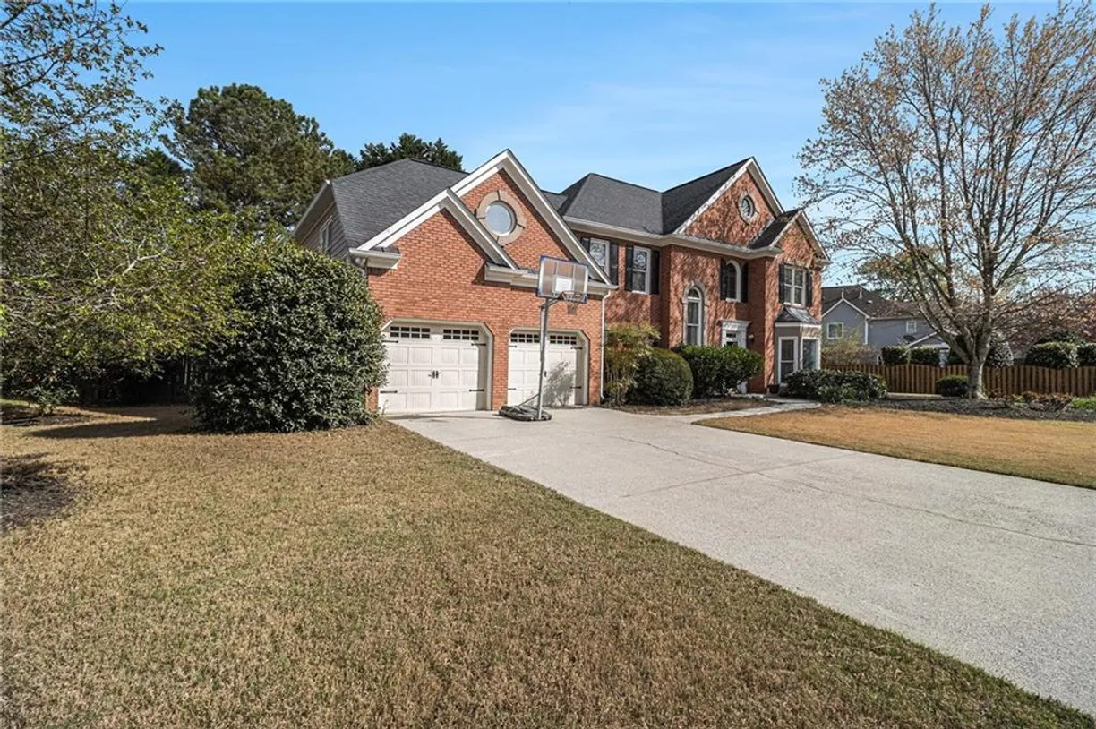 Savannah Real Estate | View 1440 Richards Circle | Listing
