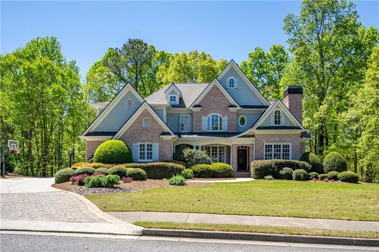 Savannah Real Estate | View 225 Ansley Close | 5 Beds, 5 Baths