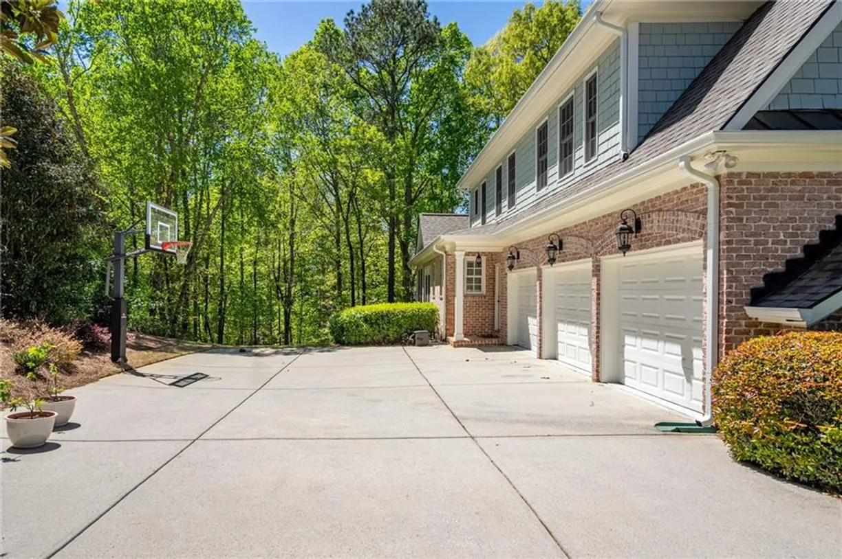 Savannah Real Estate | View 225 Ansley Close | Listing