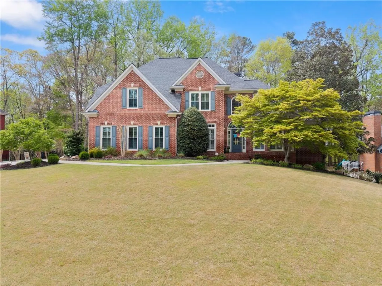Savannah Real Estate | View 1870 Chattahoochee Run Drive | 5 Beds, 4 Baths