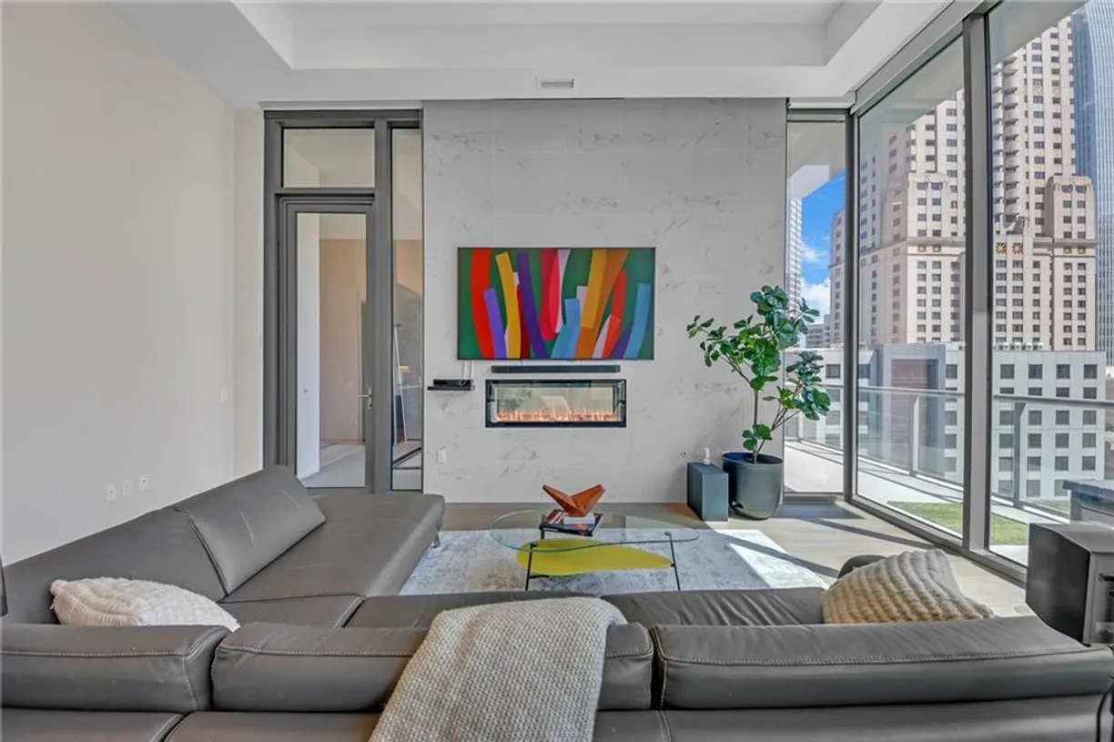 Savannah Real Estate | View 40 12th Street, 903 | Listing