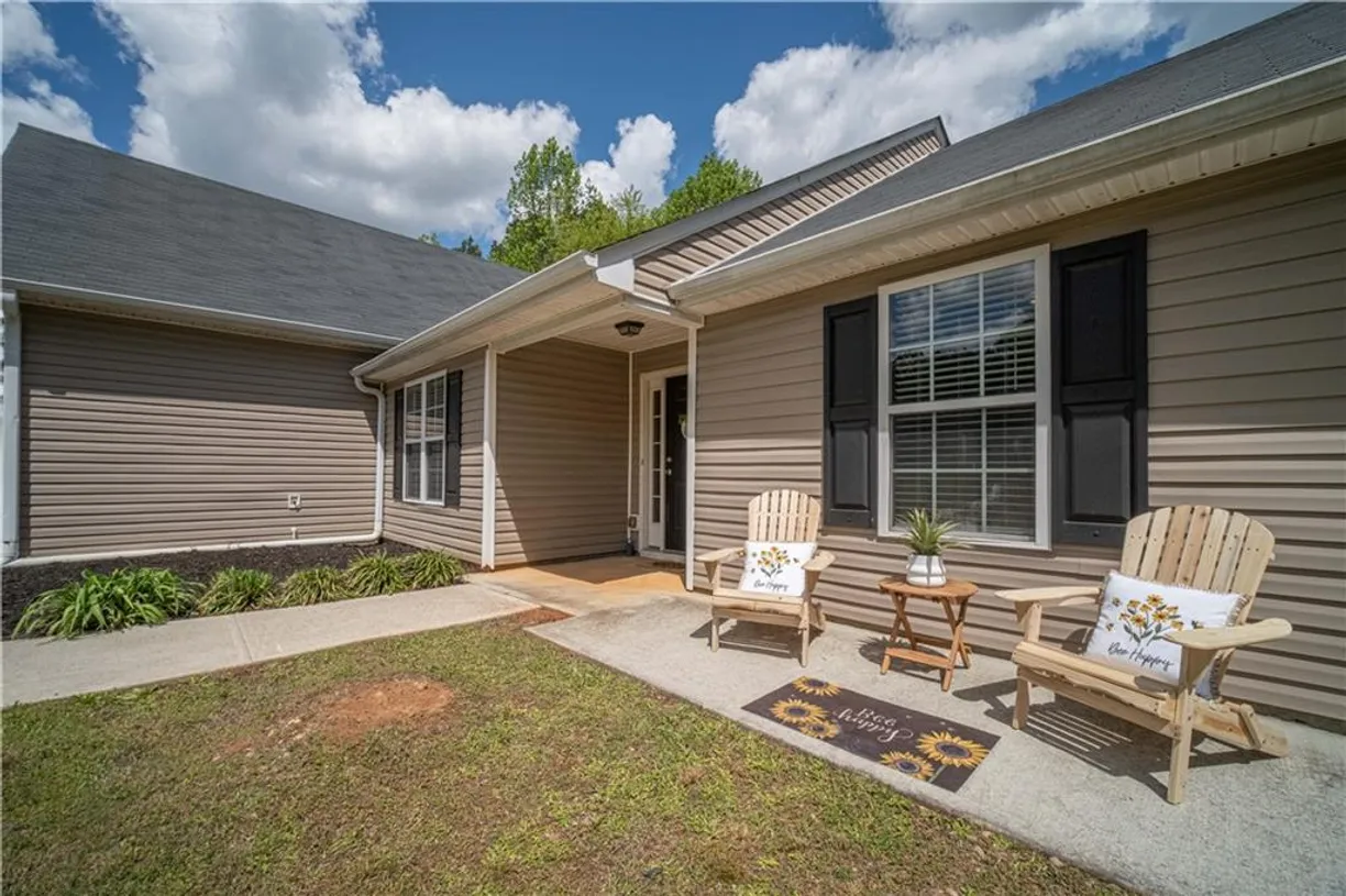 Savannah Real Estate | View 1611 SPRING HILL Court | Listing
