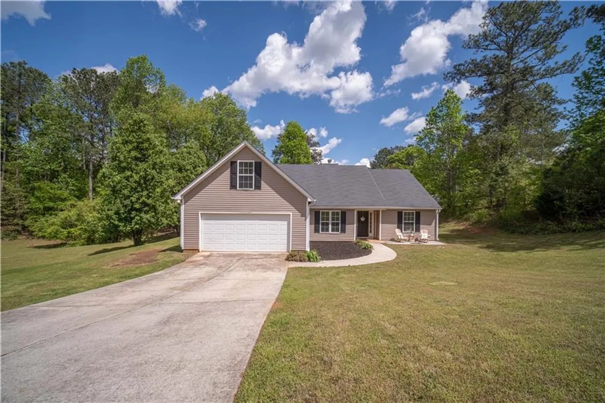 Savannah Real Estate | View 1611 SPRING HILL Court | 4 Beds, 2 Baths