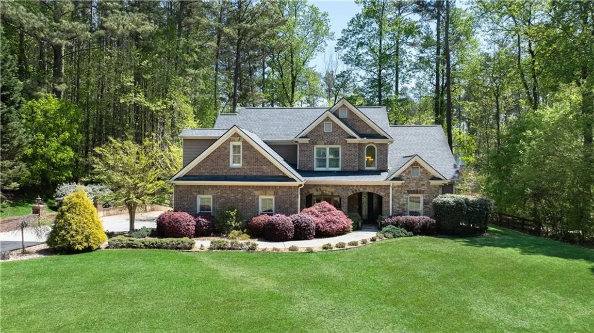 Savannah Real Estate | View 15725 Hopewell Road | 4 Beds, 2 Baths