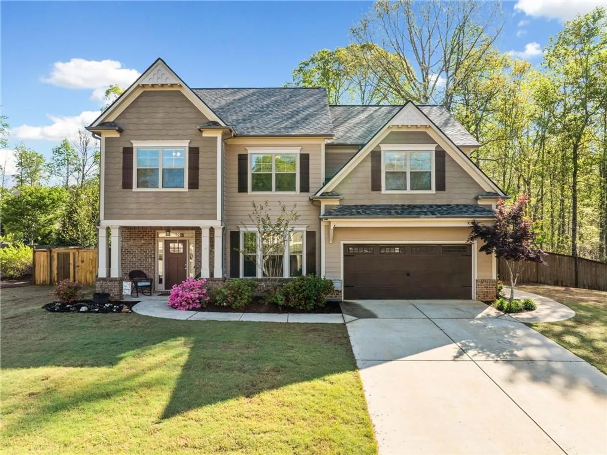 Savannah Real Estate | View 5927 Mountain Laurel Walk | 4 Beds, 2 Baths