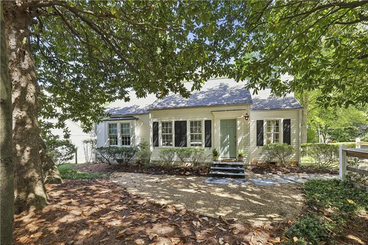 Savannah Real Estate | View 391 Collier Road | 3 Beds, 2 Baths