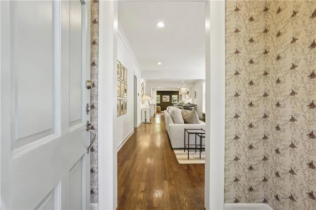 Savannah Real Estate | View 391 Collier Road | Listing