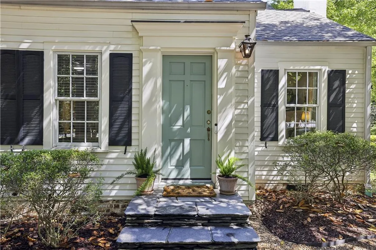 Savannah Real Estate | View 391 Collier Road | Listing