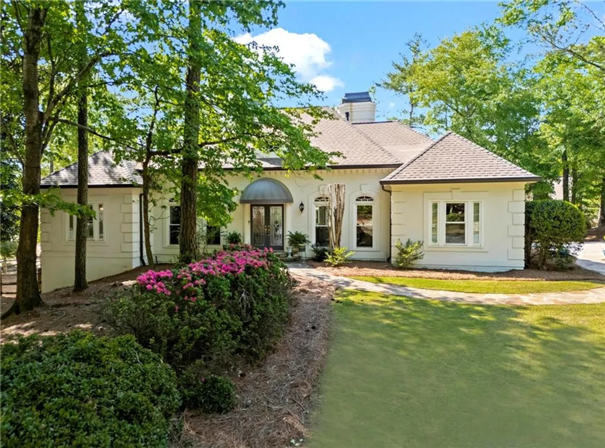 Savannah Real Estate | View 300 Brayward Chase | 5 Beds, 4 Baths