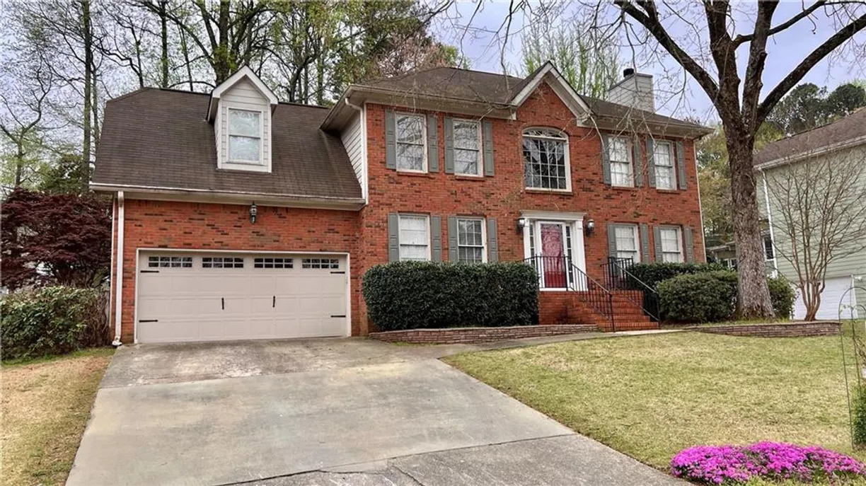 Savannah Real Estate | View 965 Meadowsong Circle | 4 Beds, 2 Baths