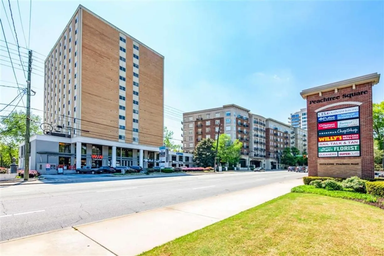 Savannah Real Estate | View 2285 Peachtree Road | Listing