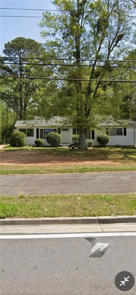 Savannah Real Estate | View 12655 New Providence Road | 2 Beds, 1 Bath