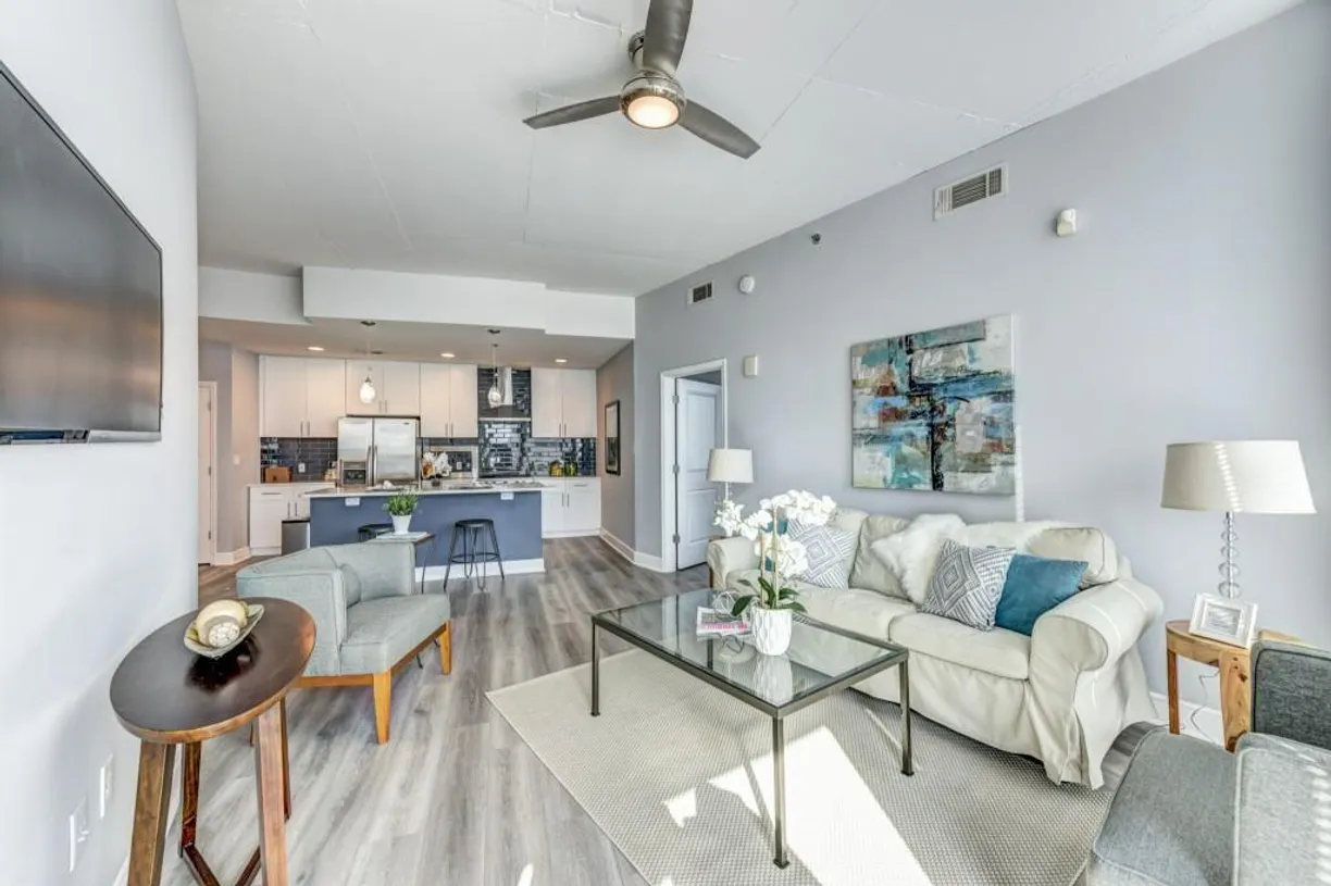 Savannah Real Estate | View 950 W Peachtree Street, 1504 | Listing