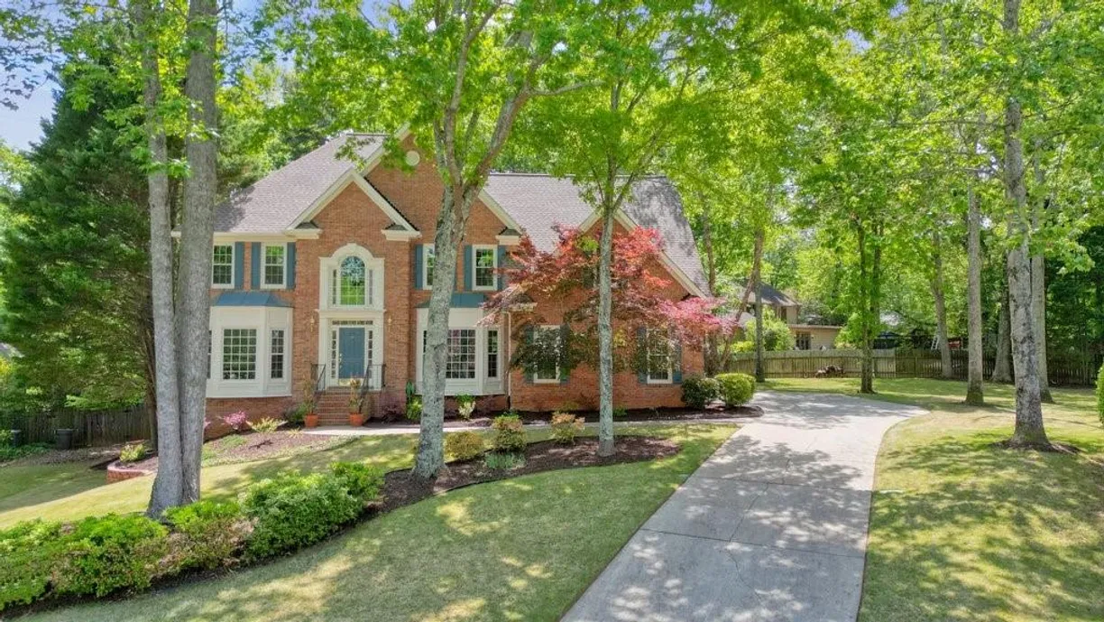 Savannah Real Estate | View 120 Stanmore Court | 4 Beds, 3 Baths