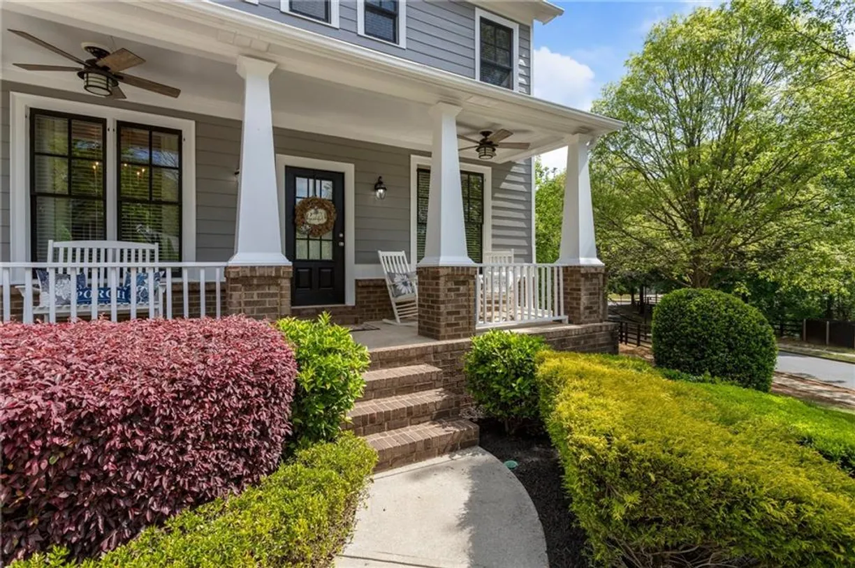 Savannah Real Estate | View 208 Park Pointe Way | Listing