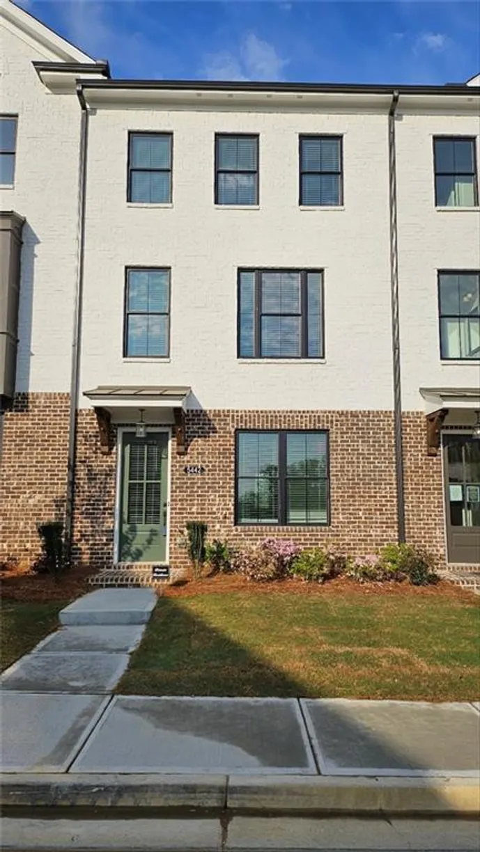 Savannah Real Estate | View 5442 Howington Court | 3 Beds, 3 Baths