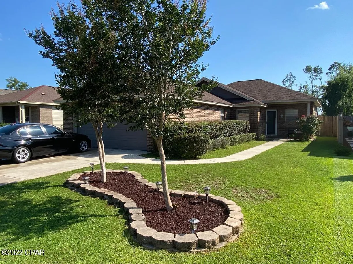 Northwest Florida Real Estate | View 807 E 24th | 3 Beds, 2 Baths