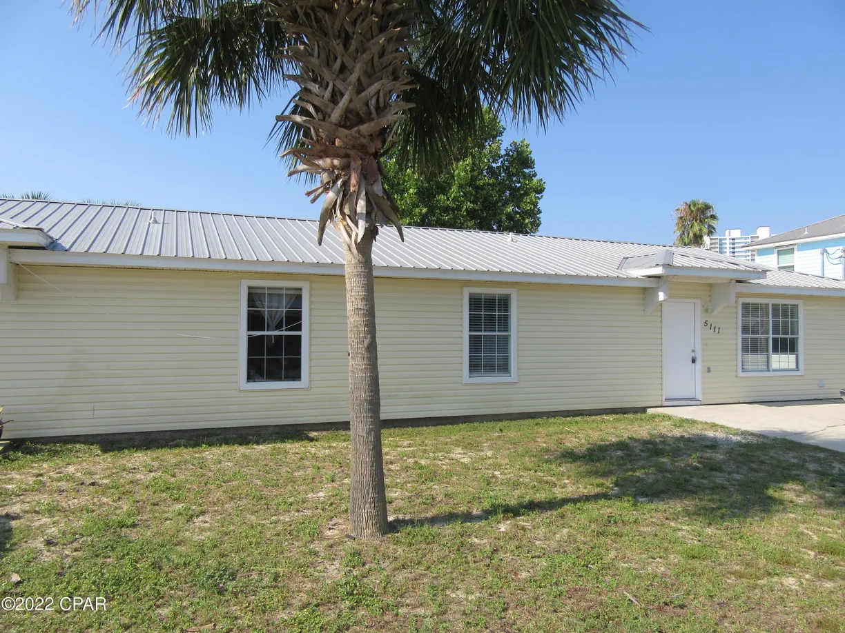 Northwest Florida Real Estate | View 5111 Flint | 2 Beds, 1 Bath