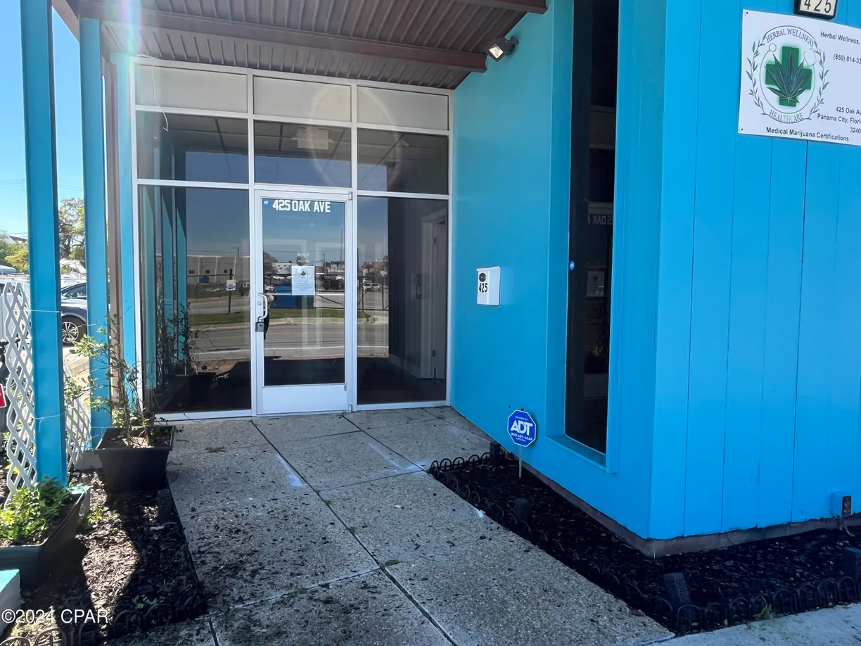 Northwest Florida Real Estate | View 425 W Oak