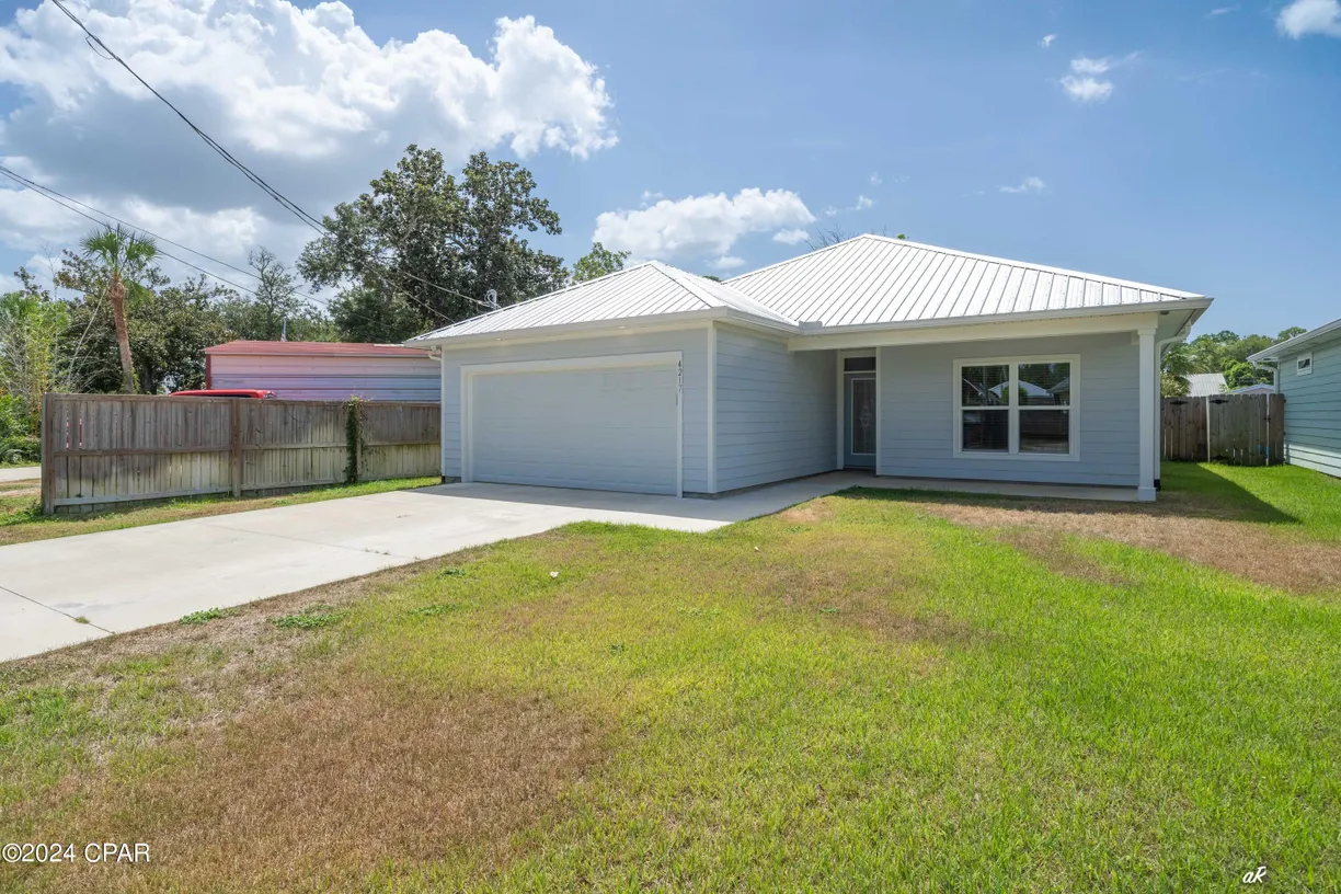 Northwest Florida Real Estate | View 4217 Catherine Street | 3 Beds, 2 Baths