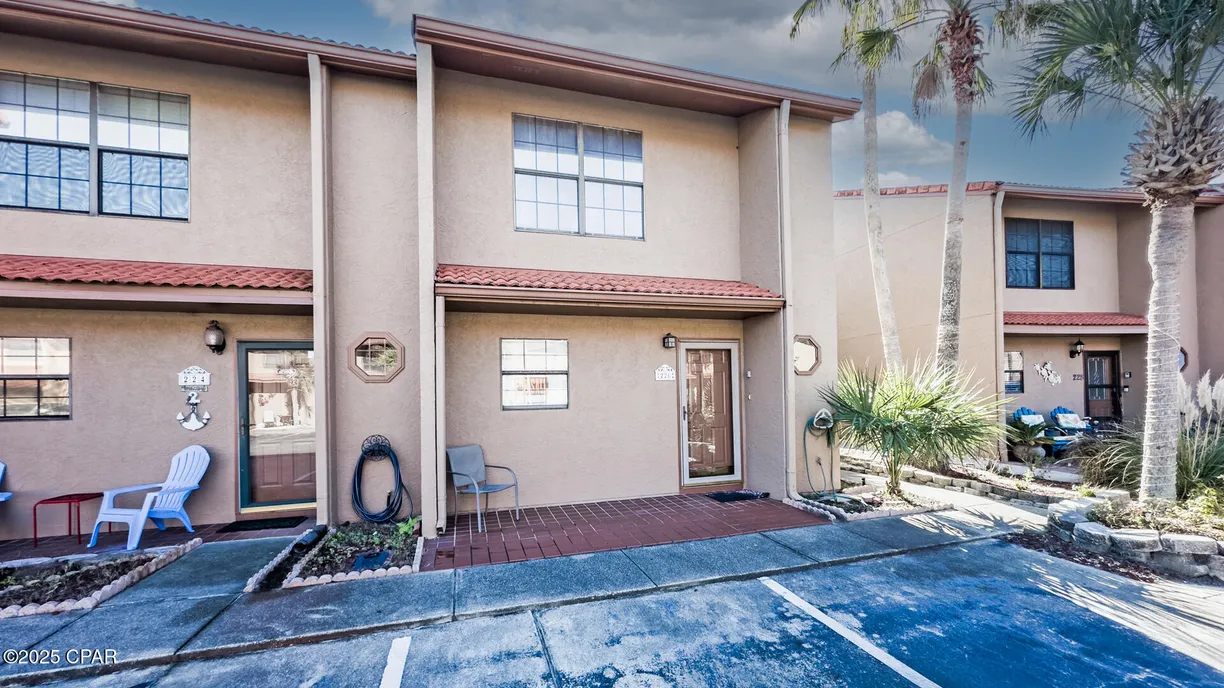 Northwest Florida Real Estate | View 226 Grand Island Boulevard | 2 Beds, 2 Baths