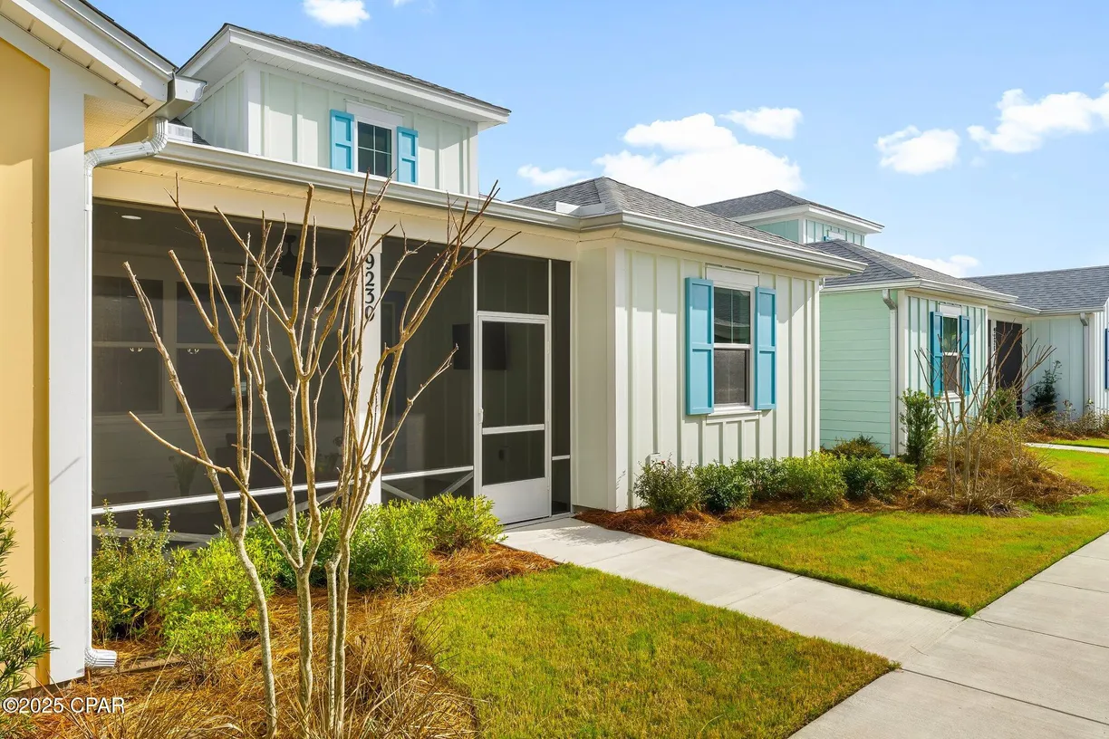 Northwest Florida Real Estate | View 9230 Cool Breeze Drive | 2 Beds, 2 Baths