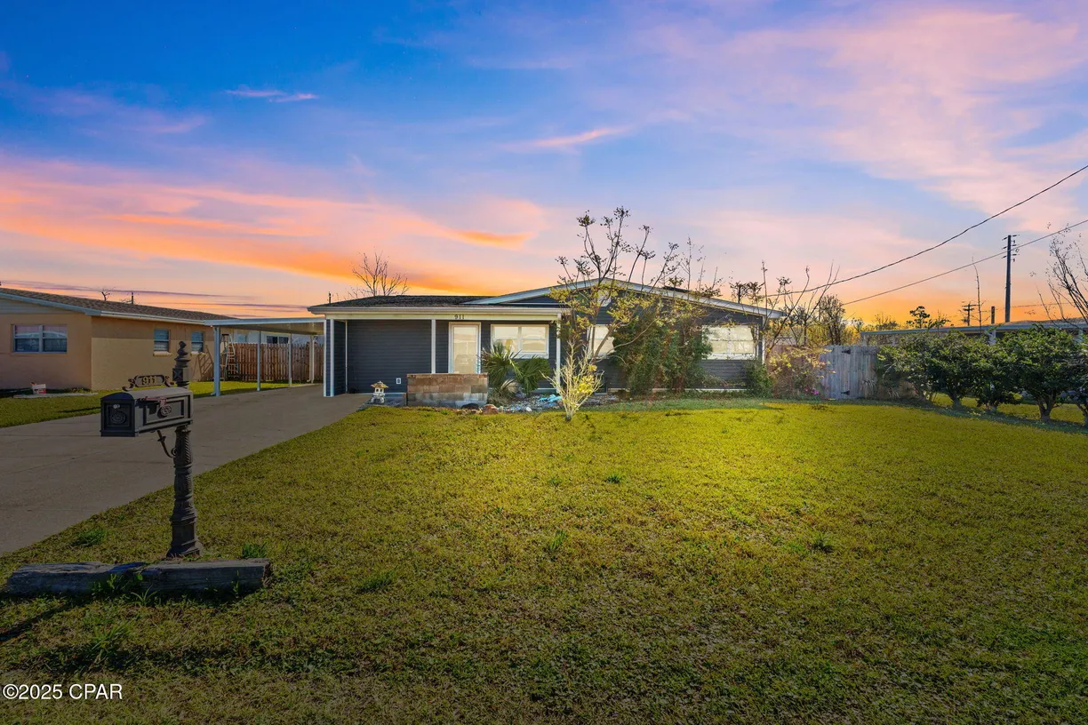 Northwest Florida Real Estate | View 911 New York Avenue | Listing