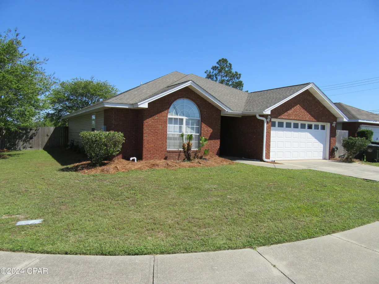 Northwest Florida Real Estate | View 2515 Sarasota Place | 3 Beds, 2 Baths