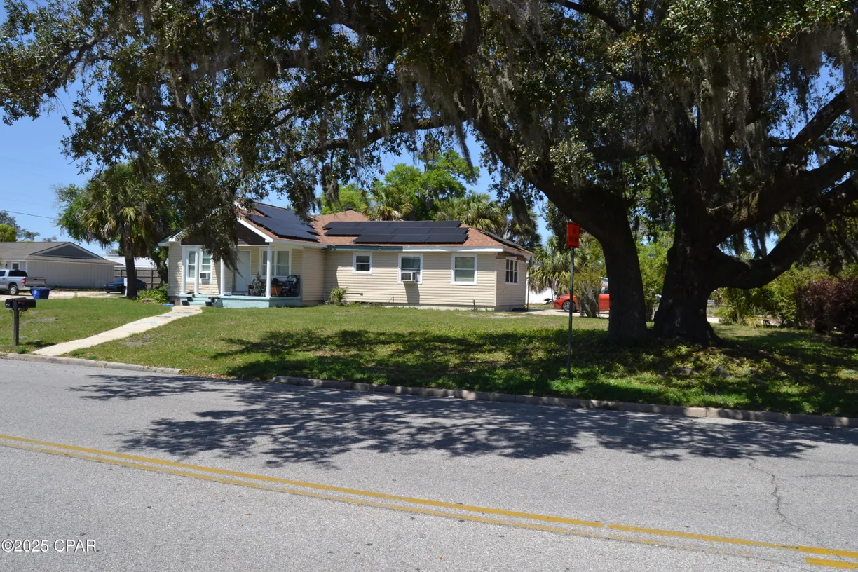 Northwest Florida Real Estate | View 2810 W 15th Street | Listing