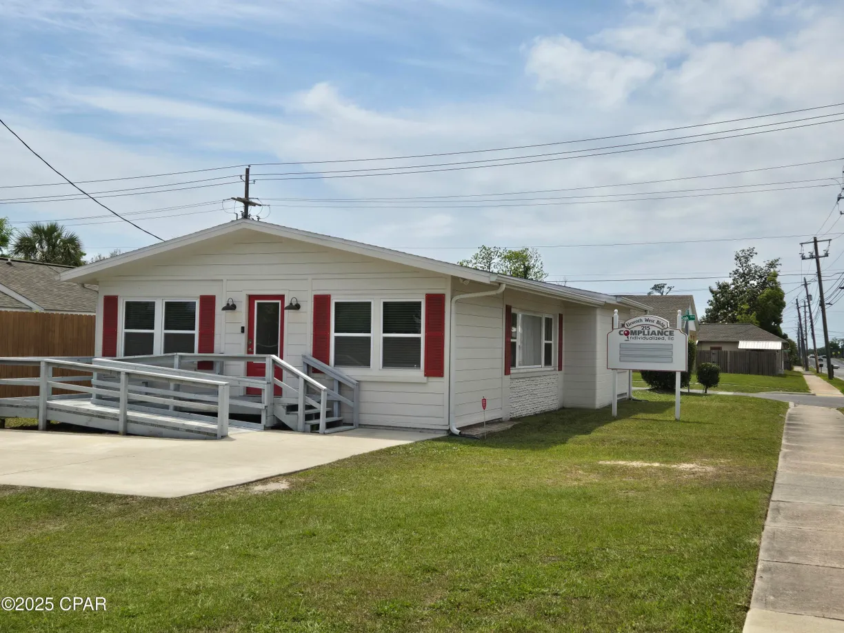 Northwest Florida Real Estate | View 215 W 11th Street