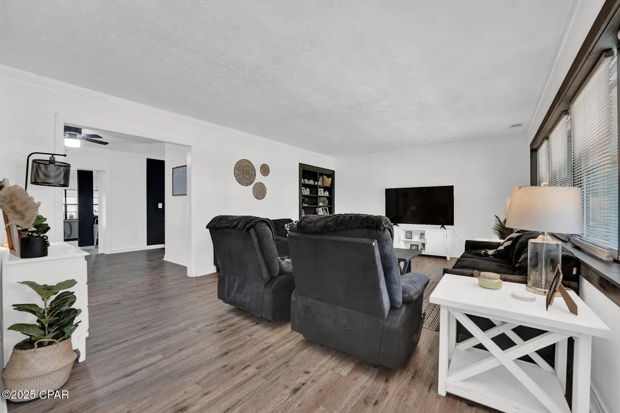 Northwest Florida Real Estate | View 1428 Parkway Drive | Listing