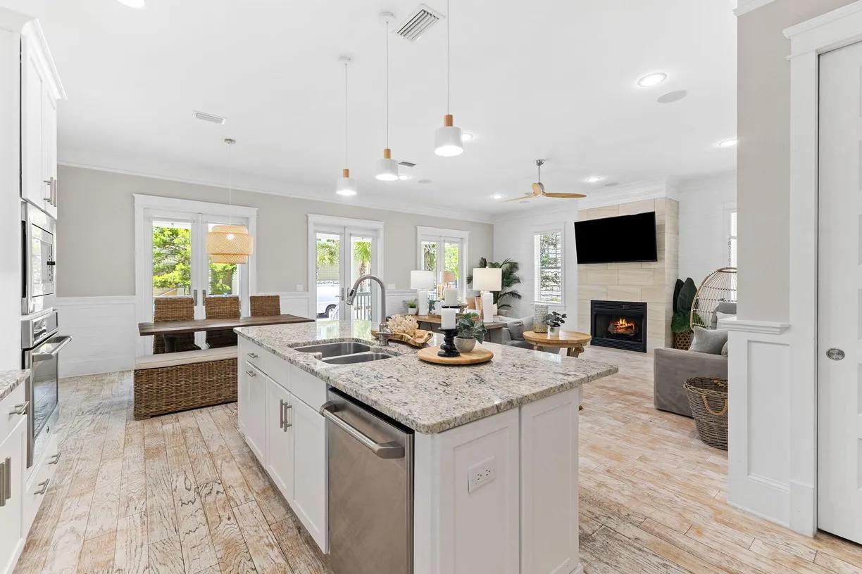Northwest Florida Real Estate | View 19 W Chester Street | Listing