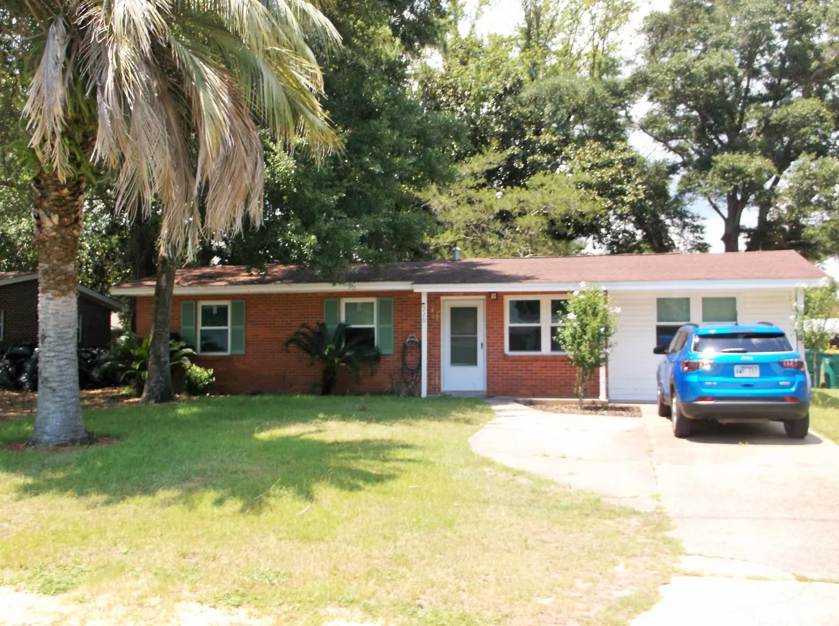 Northwest Florida Real Estate | View 220 Spencer Drive | 3 Beds, 1 Bath