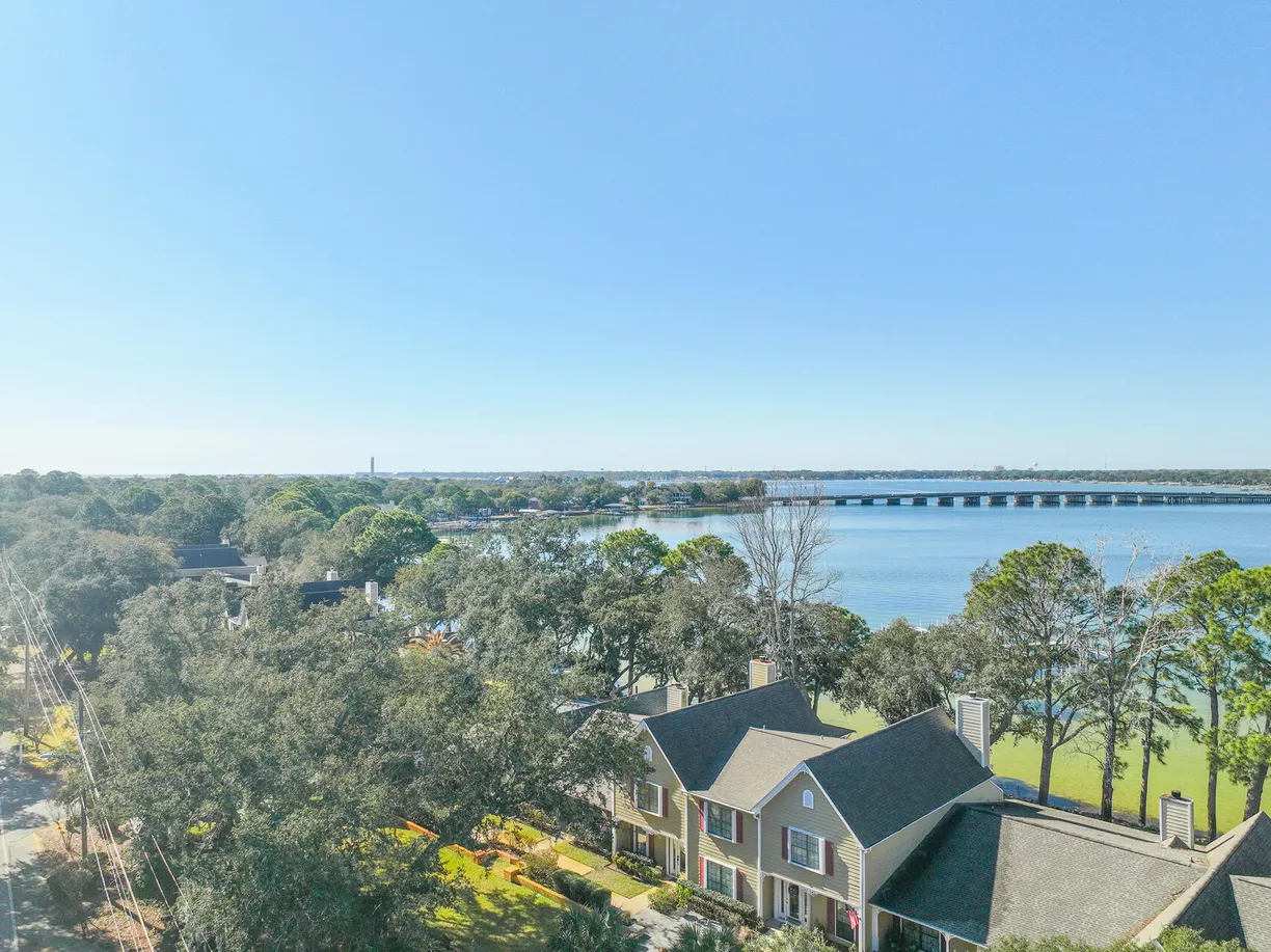 Northwest Florida Real Estate | View 285 Shalimar Drive | 2 Beds, 2 Baths