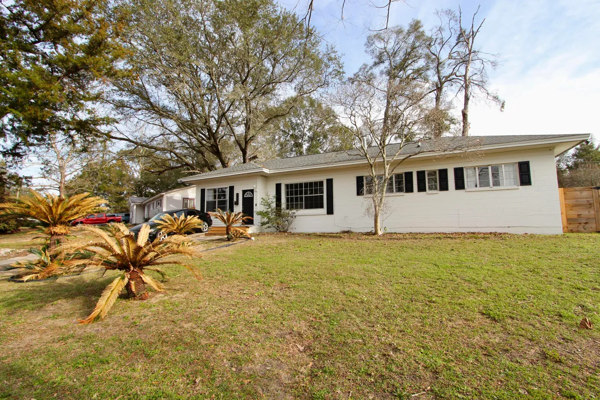 Northwest Florida Real Estate | View 302 Panama Drive | 4 Beds, 1 Bath