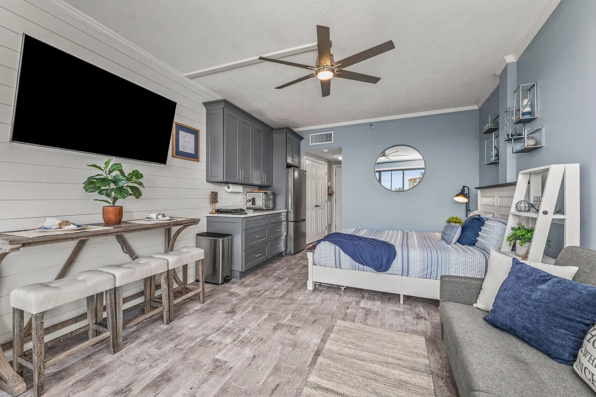Northwest Florida Real Estate | View 214 SW Miracle Strip Parkway, B302 | 1 Bath