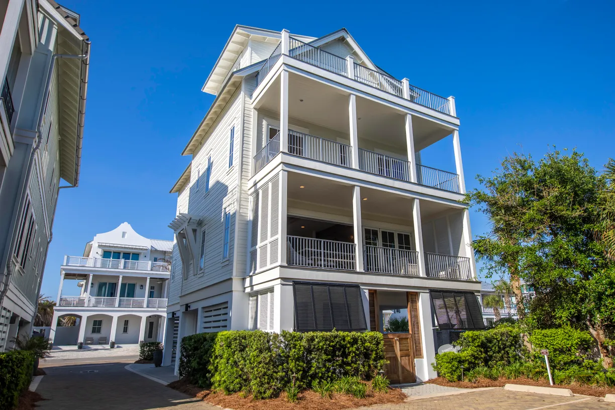 Northwest Florida Real Estate | View 286 Winston Lane | 6 Beds, 5 Baths